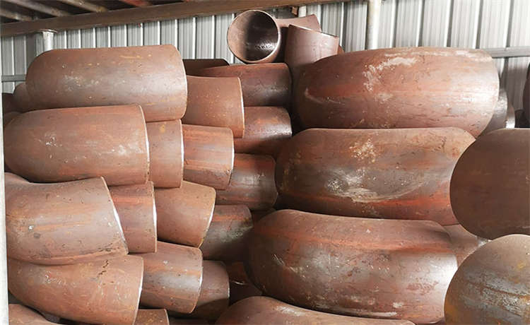 埋地螺旋焊管廠家，角鋼批發(fā)，1200鋼立柱，1920-12mm螺旋鋼管